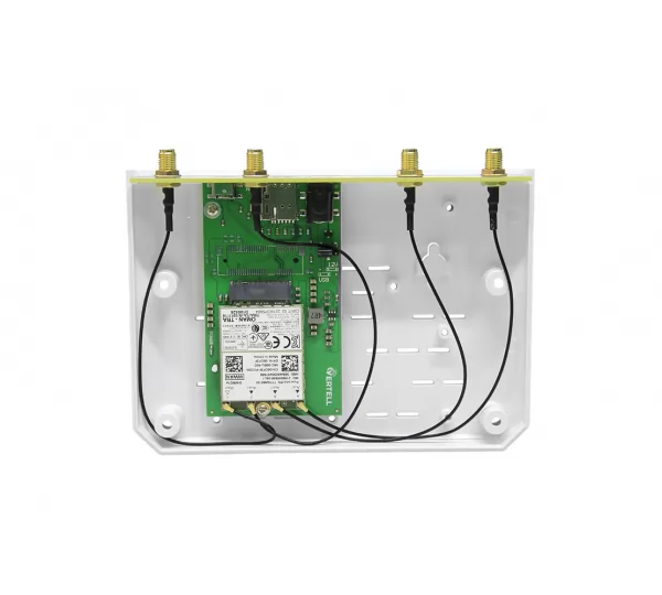 Модем Foxconn T77W968 в боксе в Vertell
